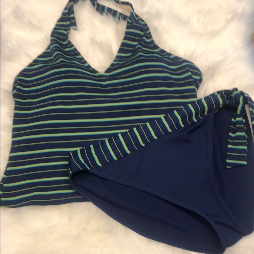 Super cute Swimsuit 2 piece Tanktini
